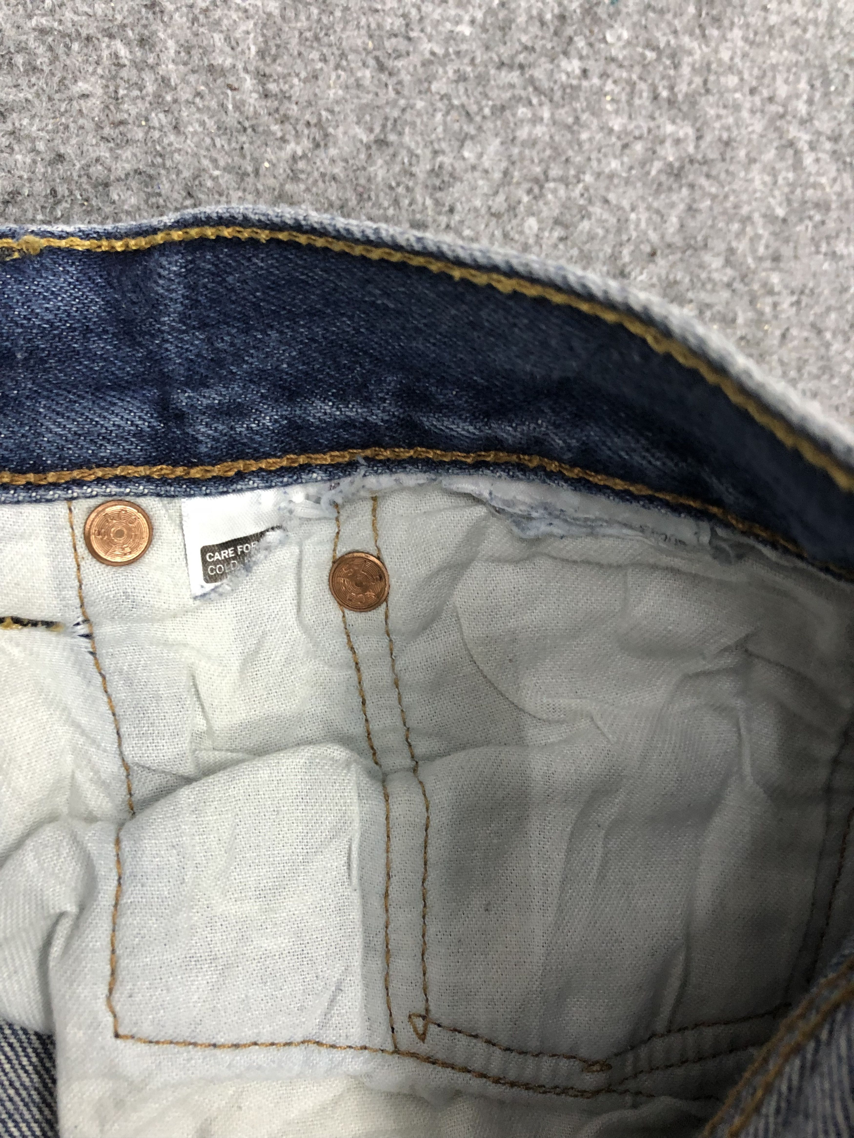Levi's Vintage Levis 501 Sun Faded Denim DP1243 Size US 39 - 12 Thumbnail