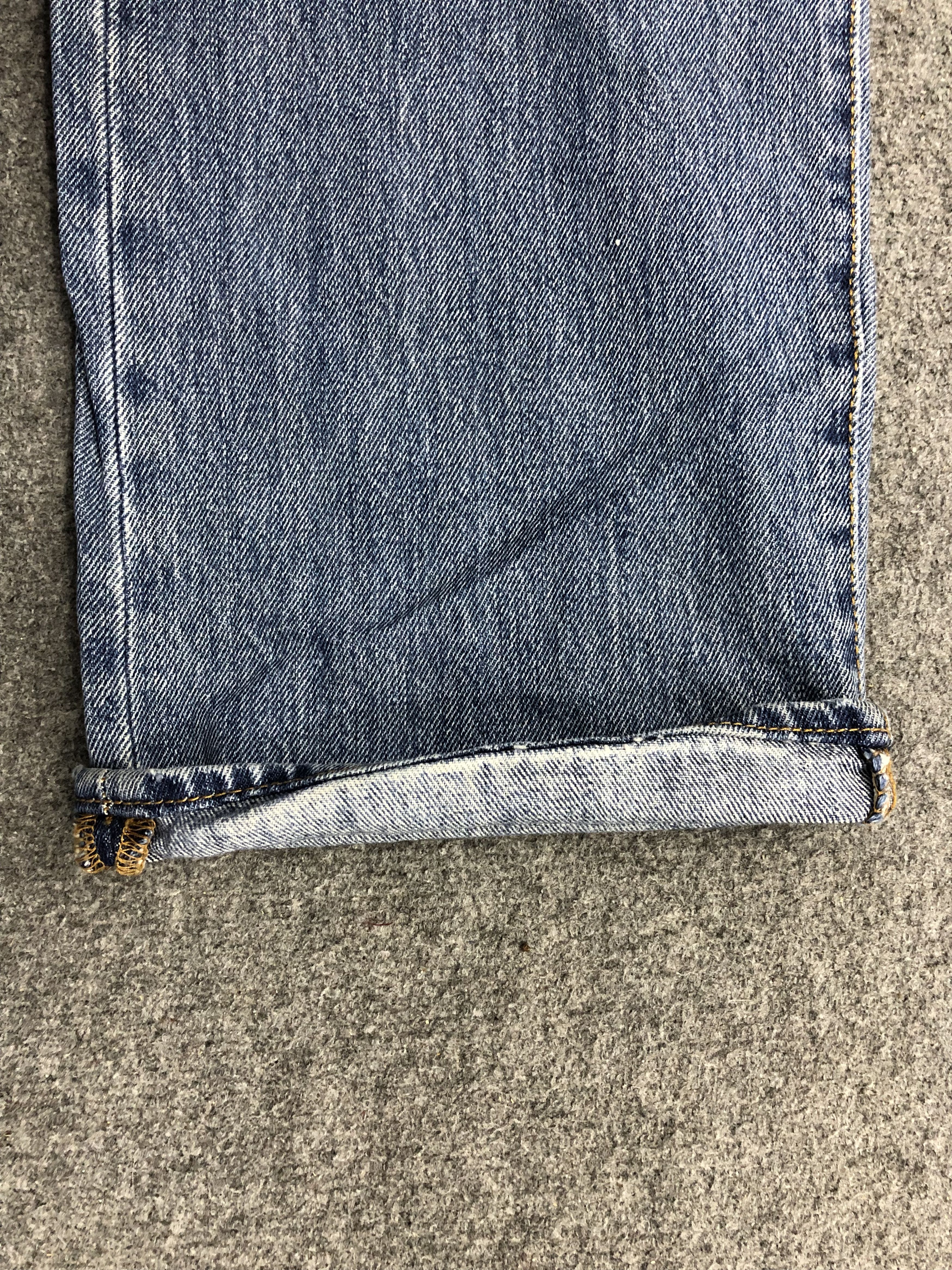 Levi's Vintage Levis 501 Light Wash Denim DP1242 Size US 39 - 12 Thumbnail