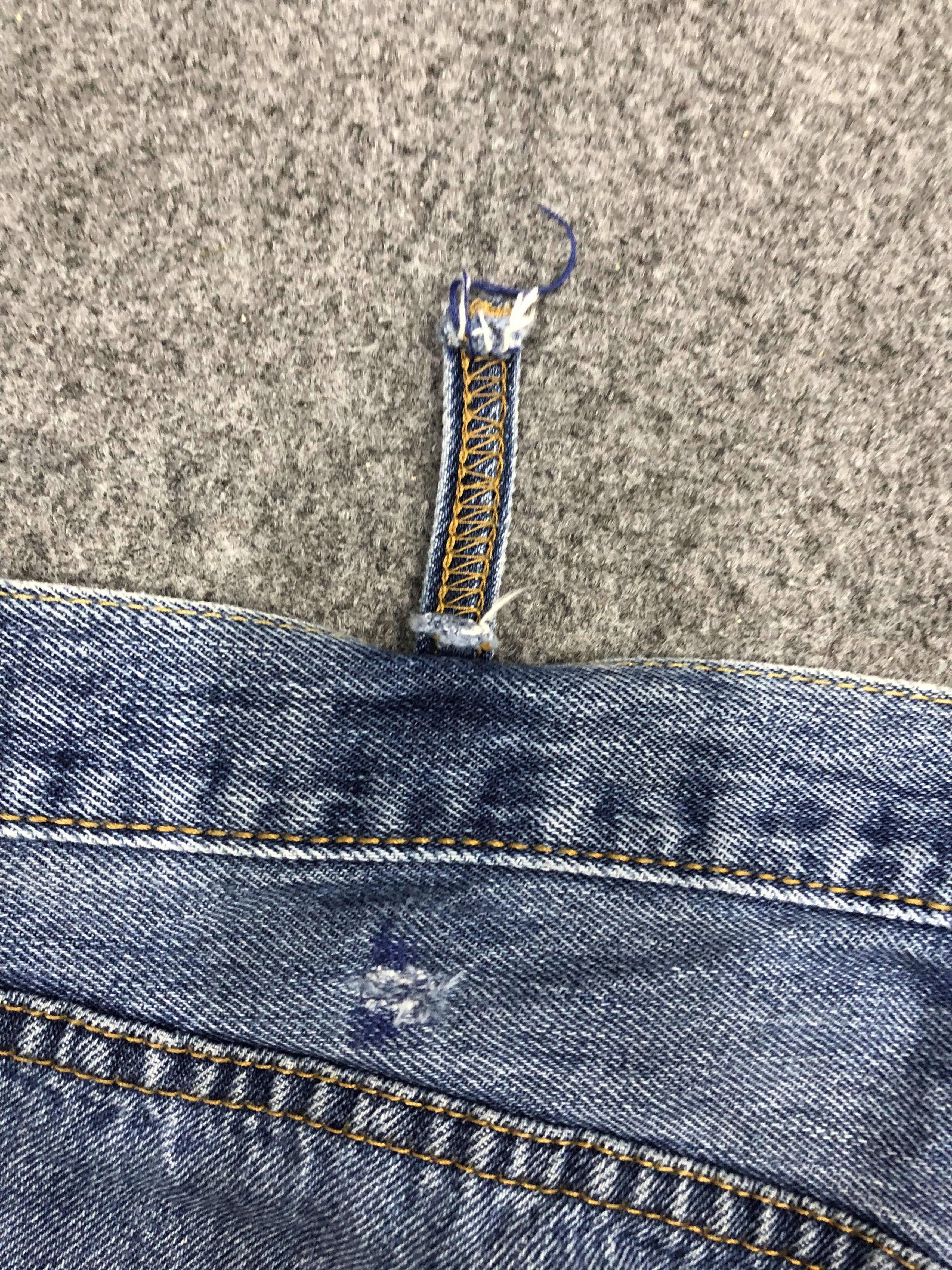 Levi's Vintage Levis 501 Light Wash Denim DP1242 Size US 39 - 14 Thumbnail