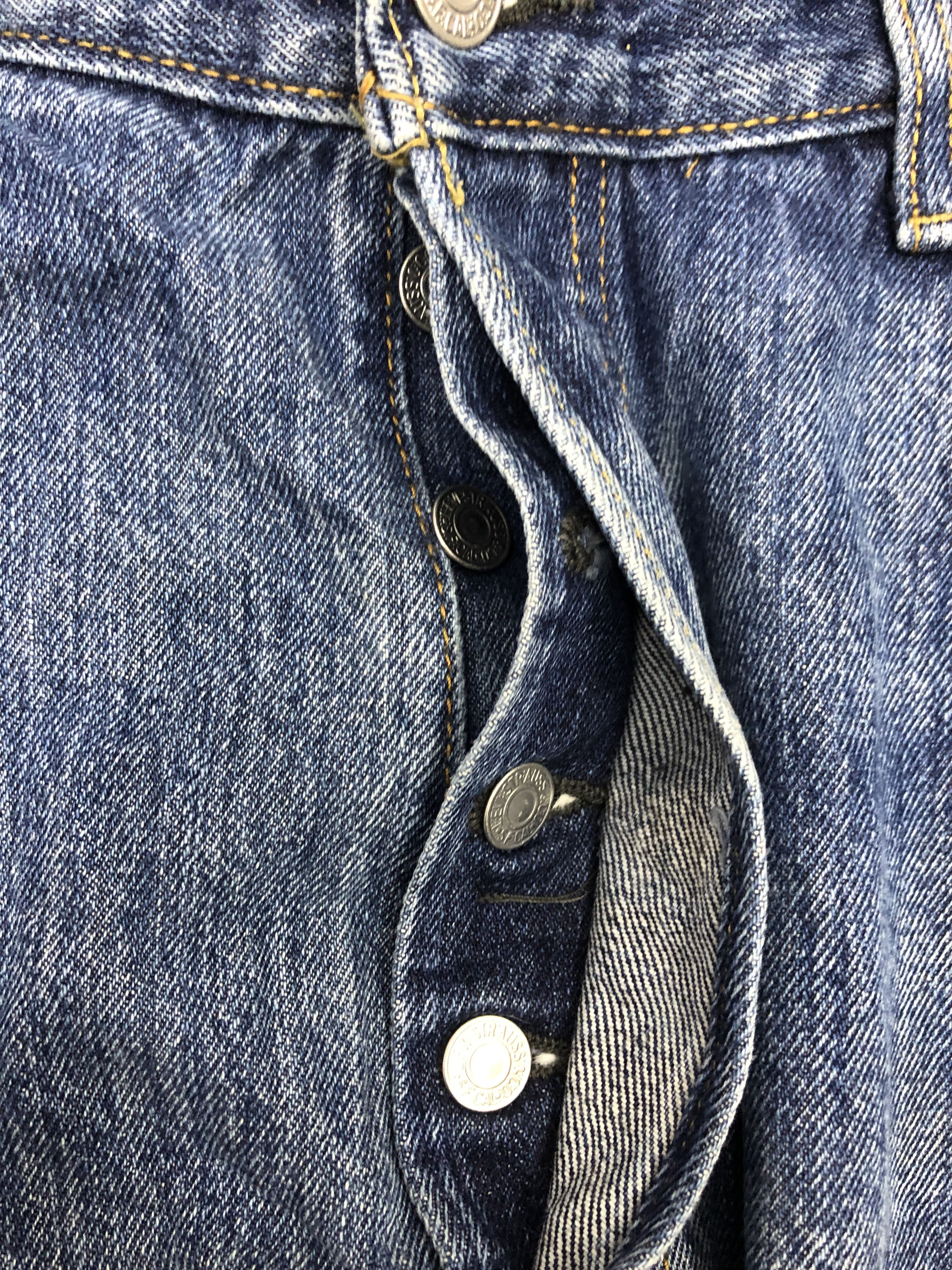 Levi's Vintage Levis 501 Light Blue Jeans DP1275 Size US 39 - 10 Thumbnail