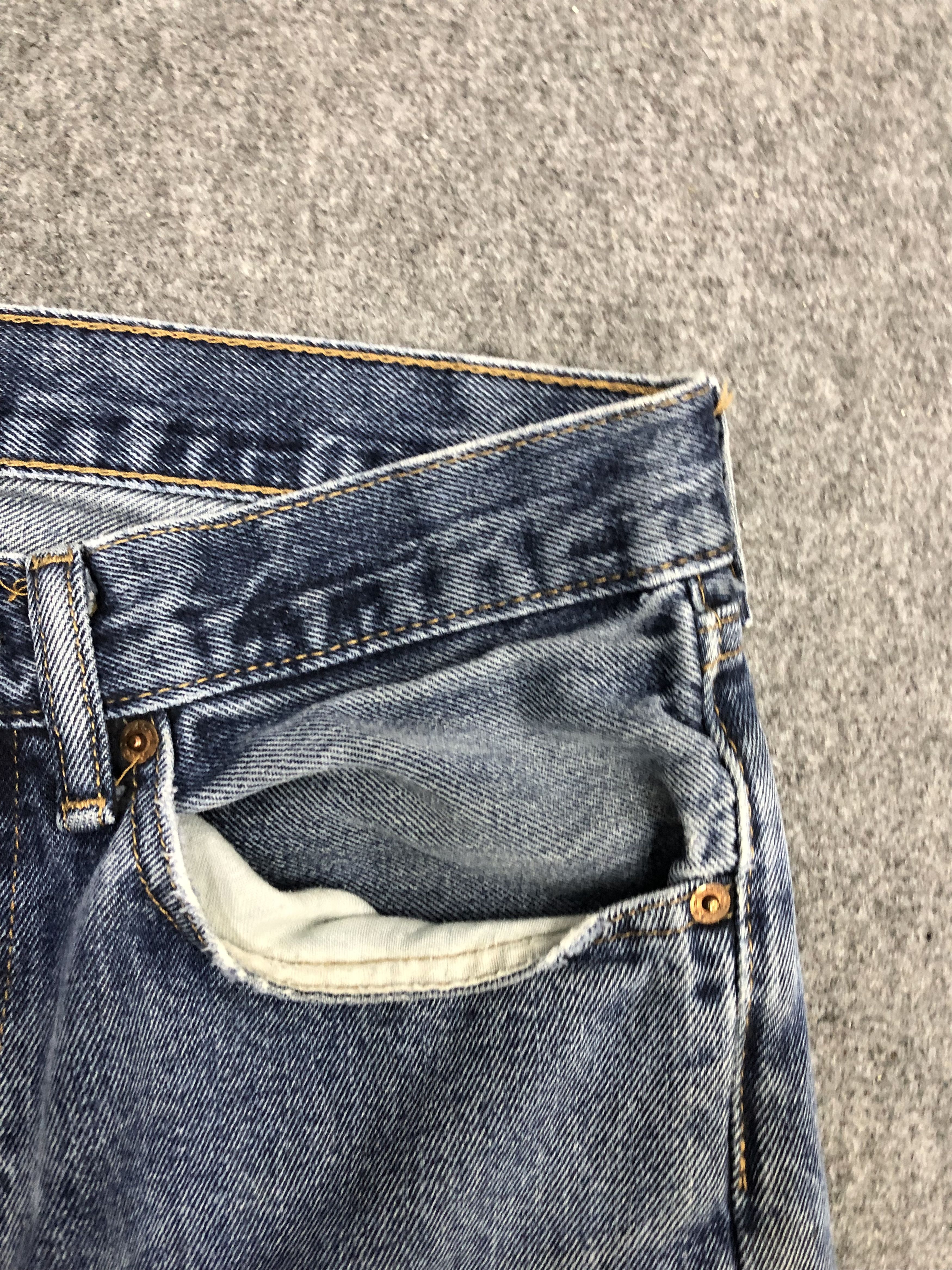 Levi's Vintage Levis 505 Light Wash Jeans DP1313 Size US 44 / EU 60 - 6 Thumbnail