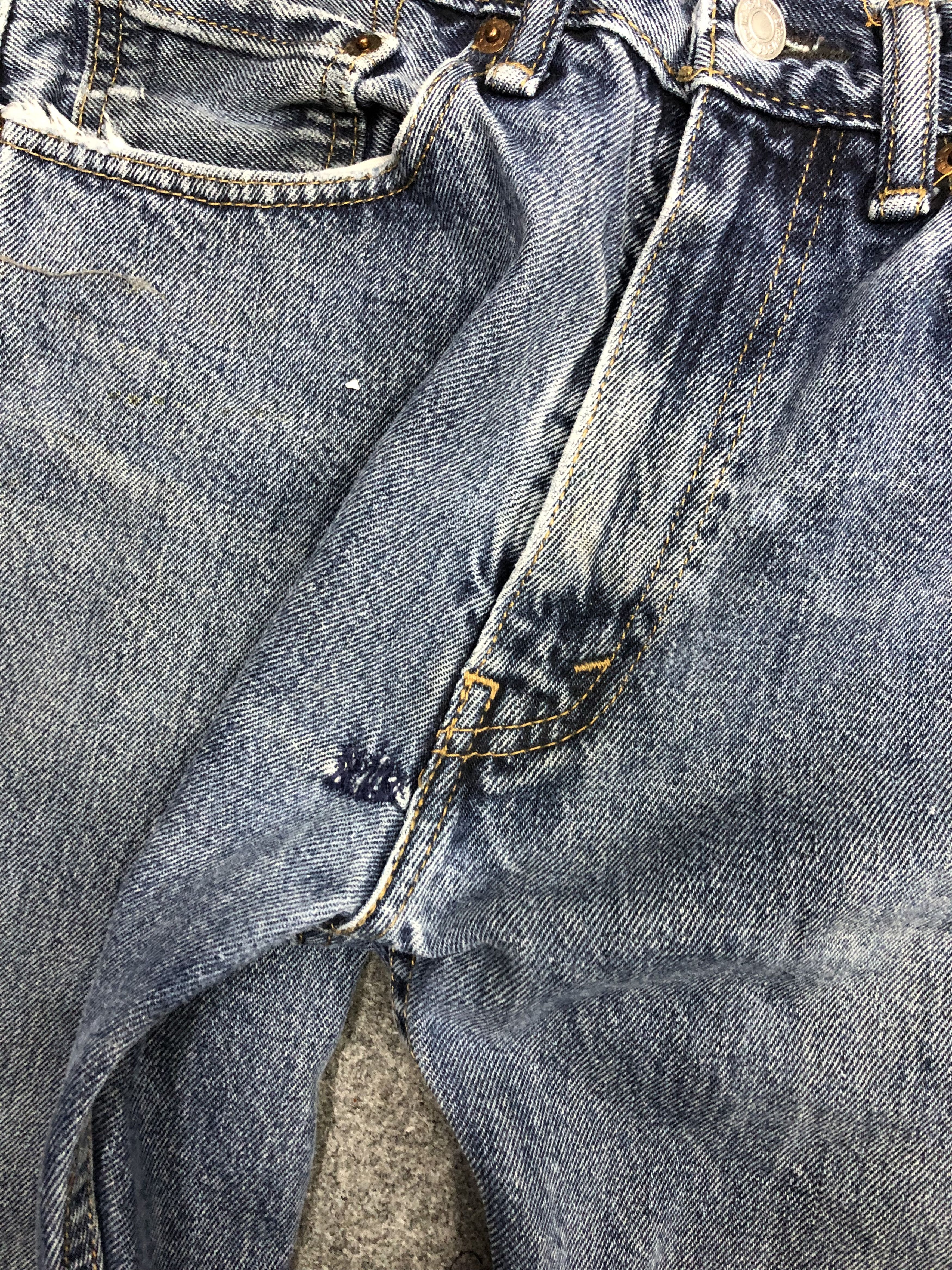 Levi's Vintage Levis 505 Light Wash Jeans DP1313 Size US 44 / EU 60 - 10 Thumbnail