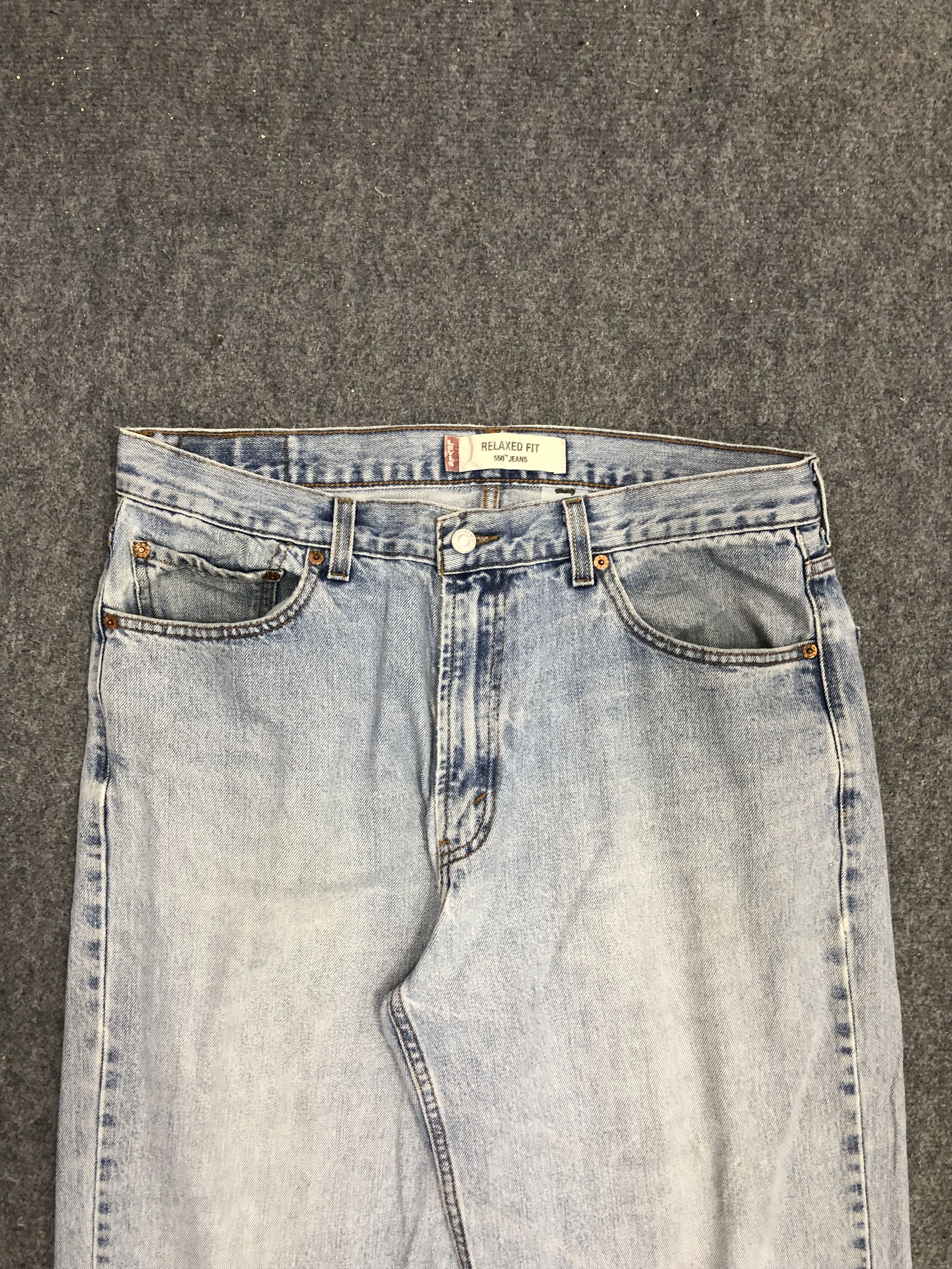 Levi's Vintage Levis 550 Light Blue Jeans DP1267 Size US 36 / EU 52 - 2 Thumbnail