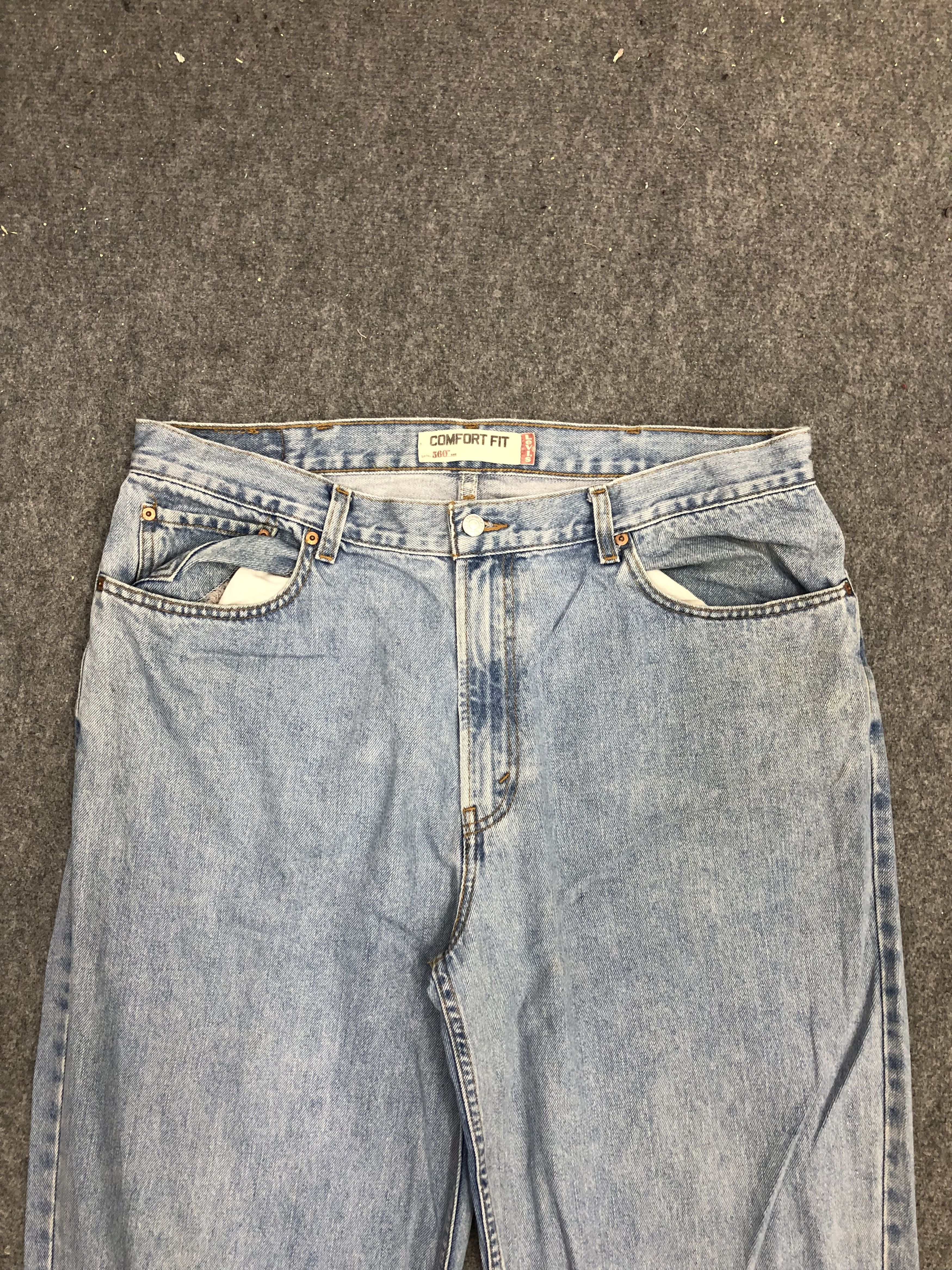 Levi's Vintage Levis 560 Sun Faded Jeans DP1262 Size US 40 / EU 56 - 2 Thumbnail
