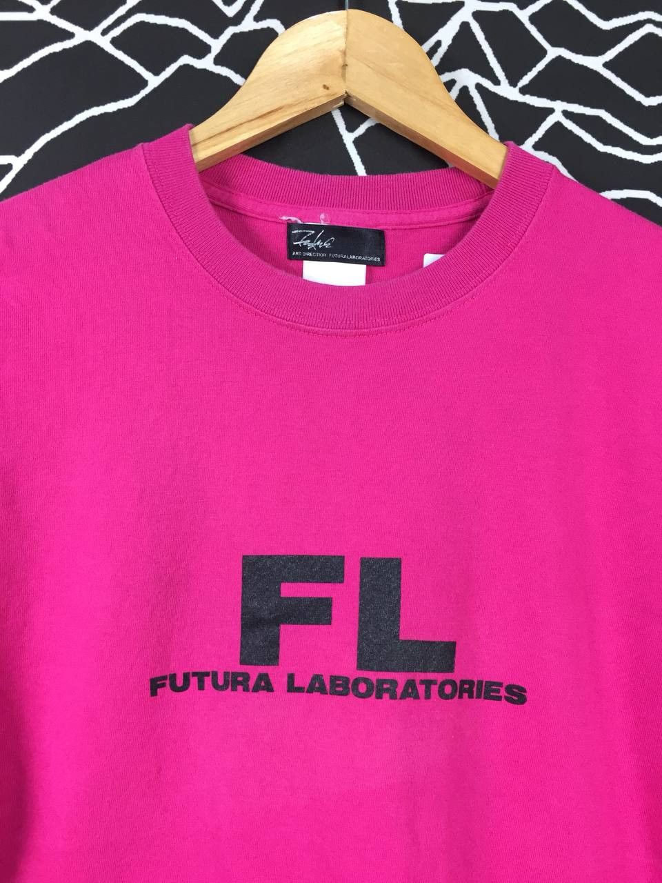 Futura Vtg Futura Laboratories Spell Out Logo Pop Art Tee Size US S / EU 44-46 / 1 - 3 Thumbnail
