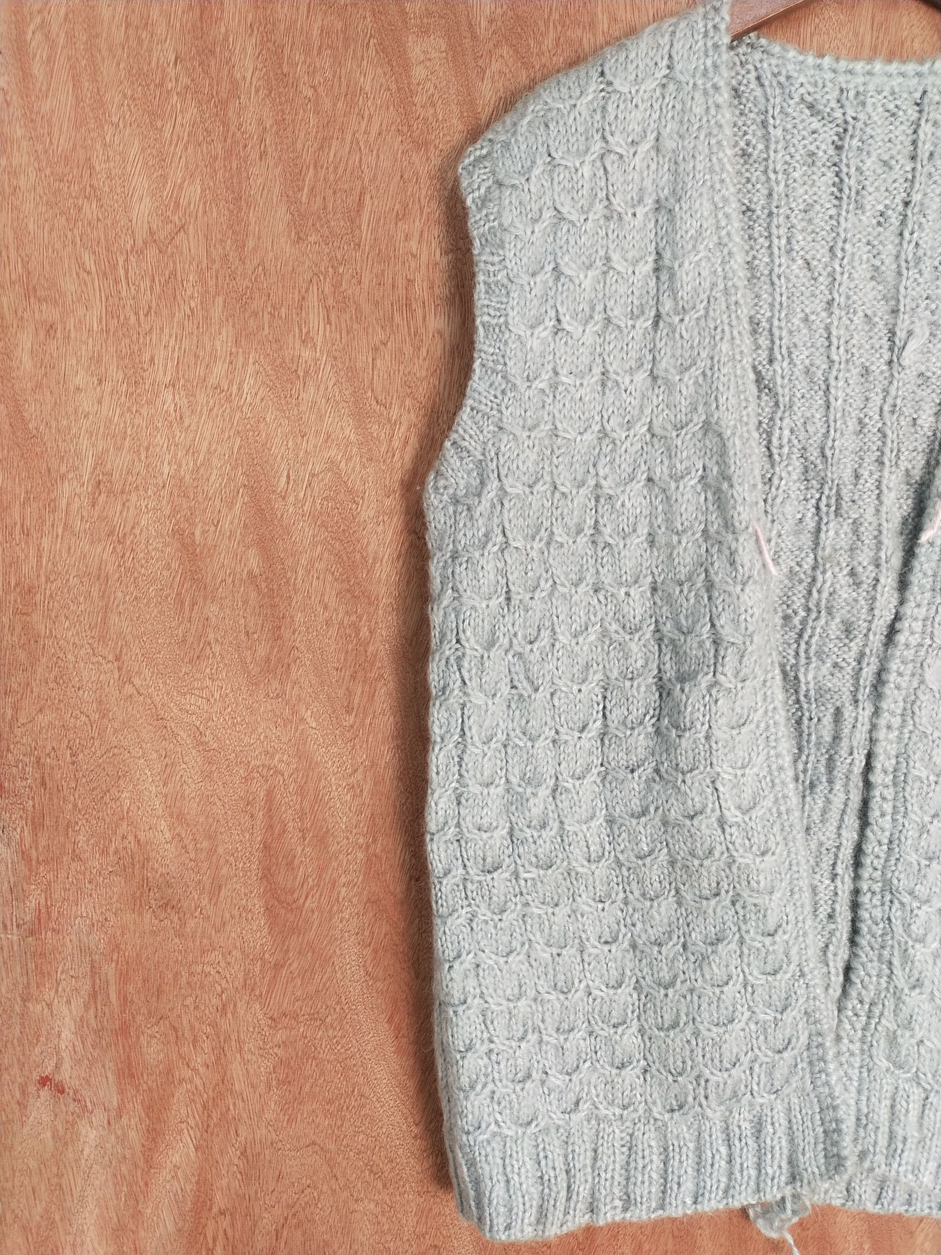 Homespun Knitwear Japan Gray sleeveless vest vintage knitwear #H270 Size US L / EU 52-54 / 3 - 5 Thumbnail