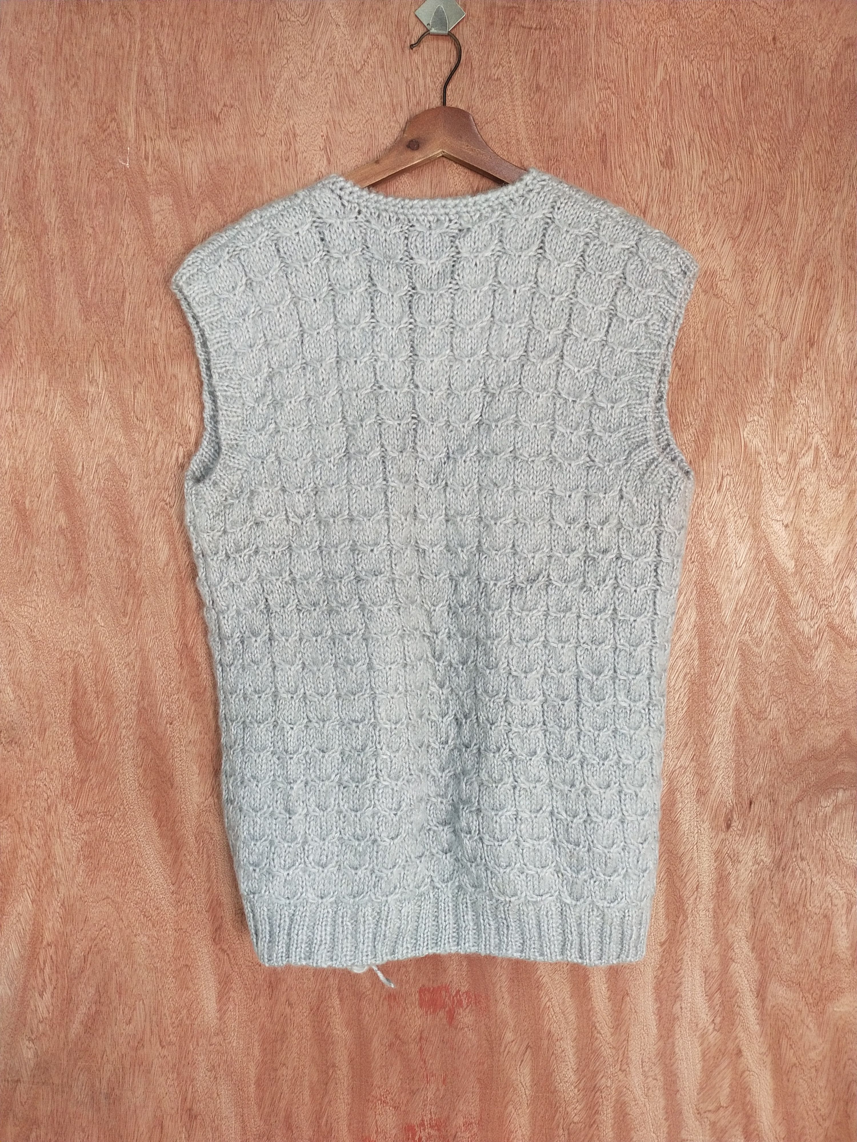 Homespun Knitwear Japan Gray sleeveless vest vintage knitwear #H270 Size US L / EU 52-54 / 3 - 7 Thumbnail