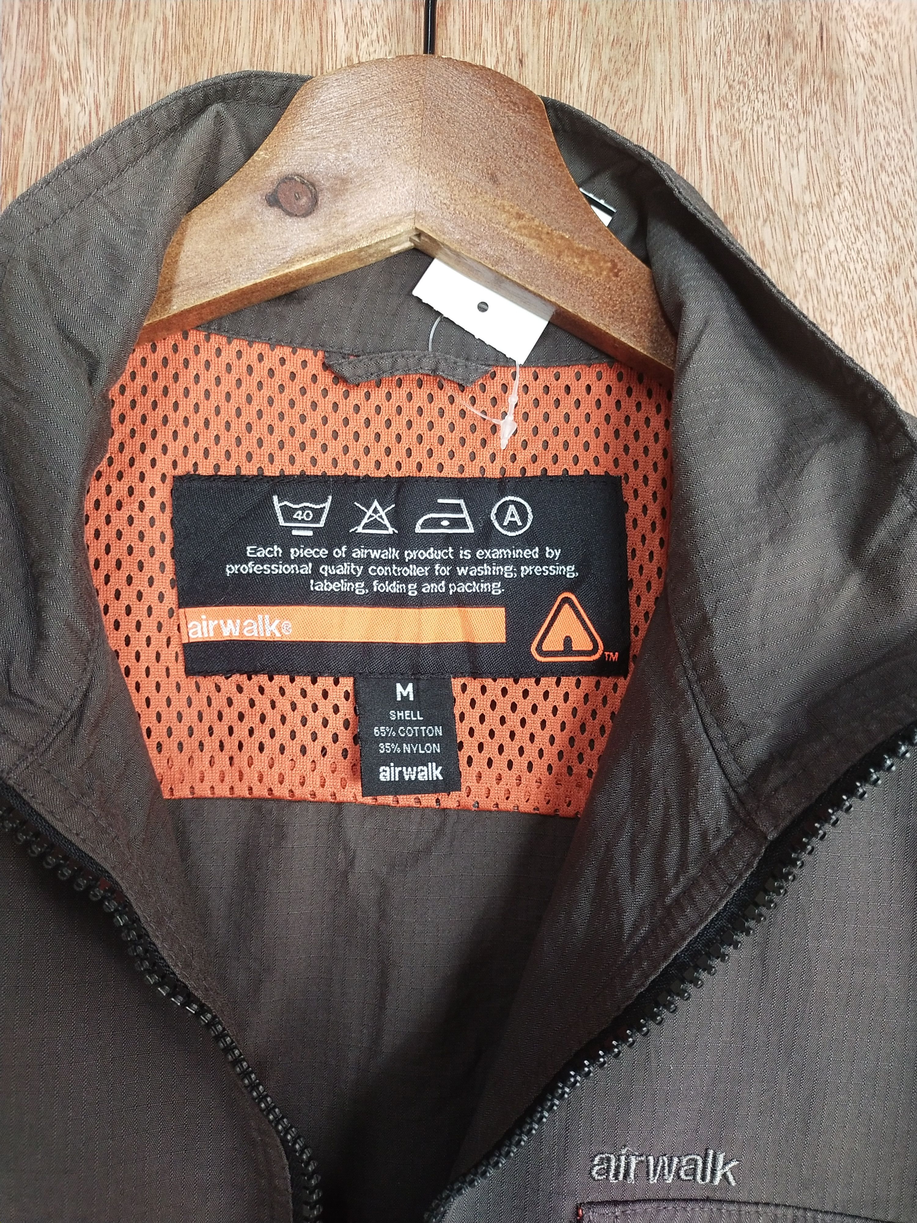 Airwalk × Japanese Brand Airwalk dark brown windbreaker jacket sweaters #S073 Size US M / EU 48-50 / 2 - 3 Thumbnail