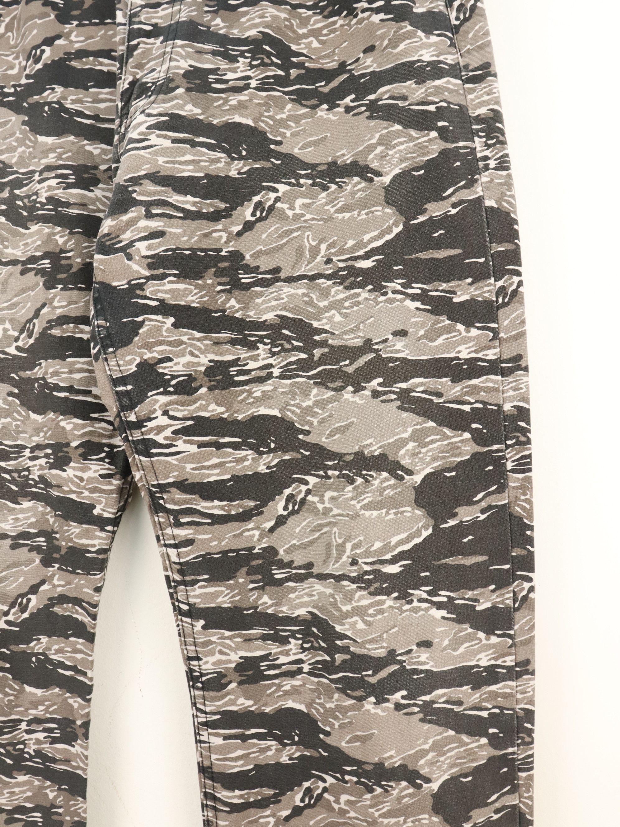 Beams Plus Beams Tiger Striped Camouflage Japan Gray Pant Size US 32 / EU 48 - 9 Thumbnail