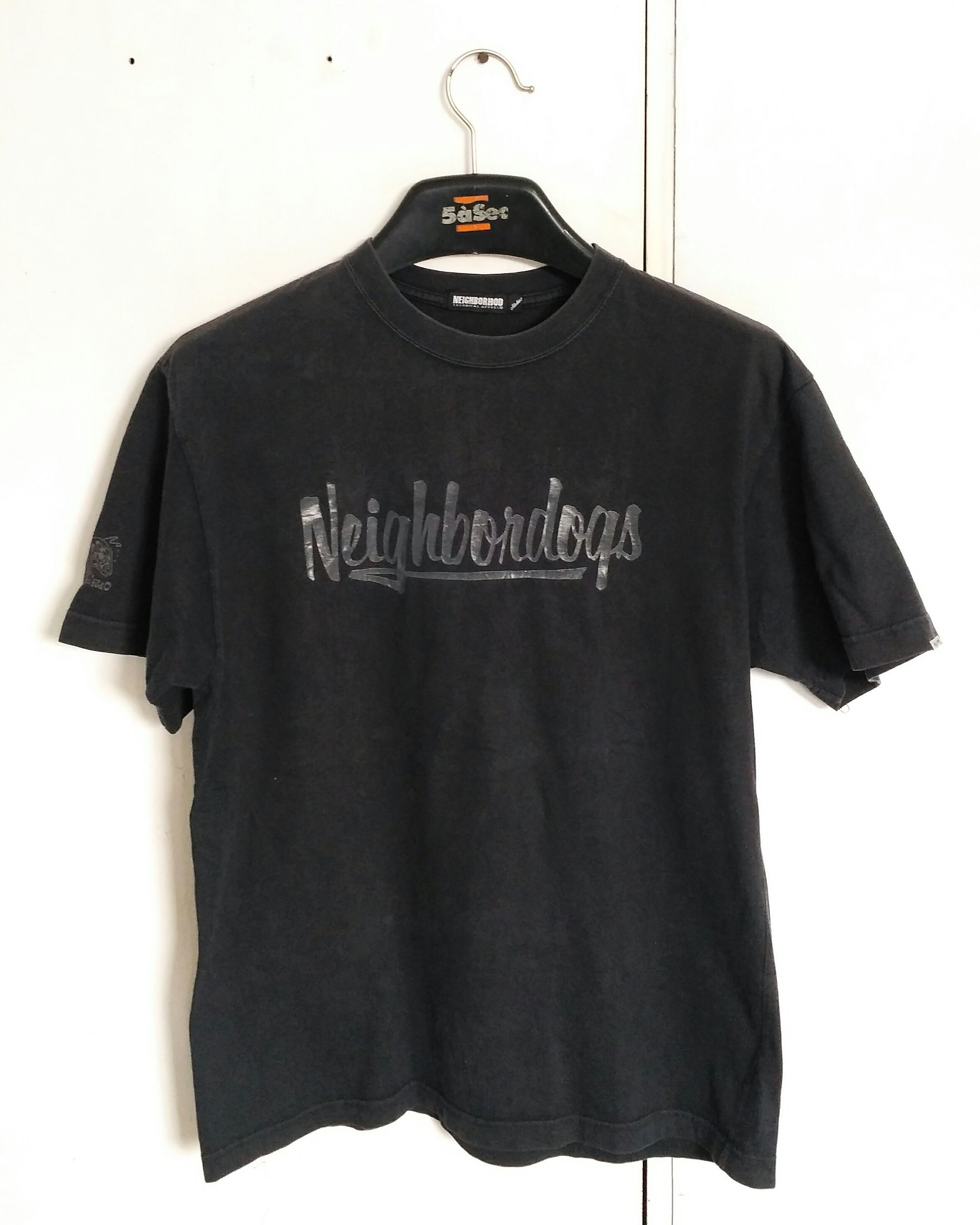 Neighborhood Neighborhood “all other trends suck” black