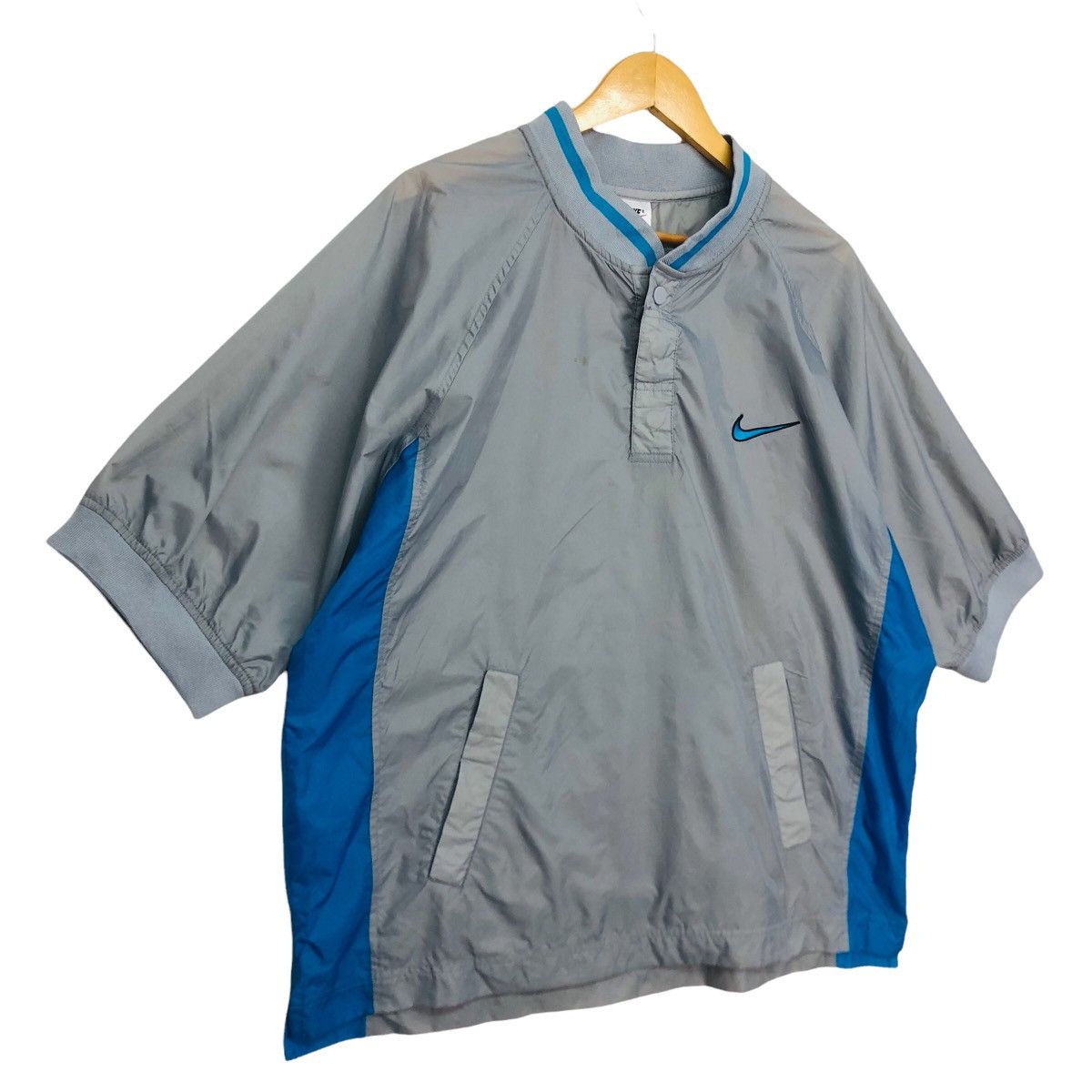 Vtg NIKE Short Sleeve Sport Windshirt Sportswear