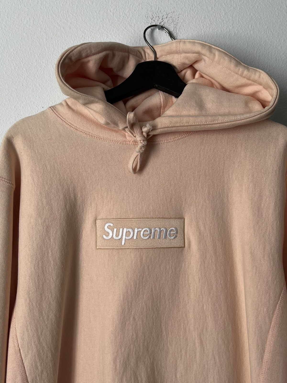 Supreme FW16 Peach Box Logo Hoodie Size US L / EU 52-54 / 3 - 2 Thumbnail