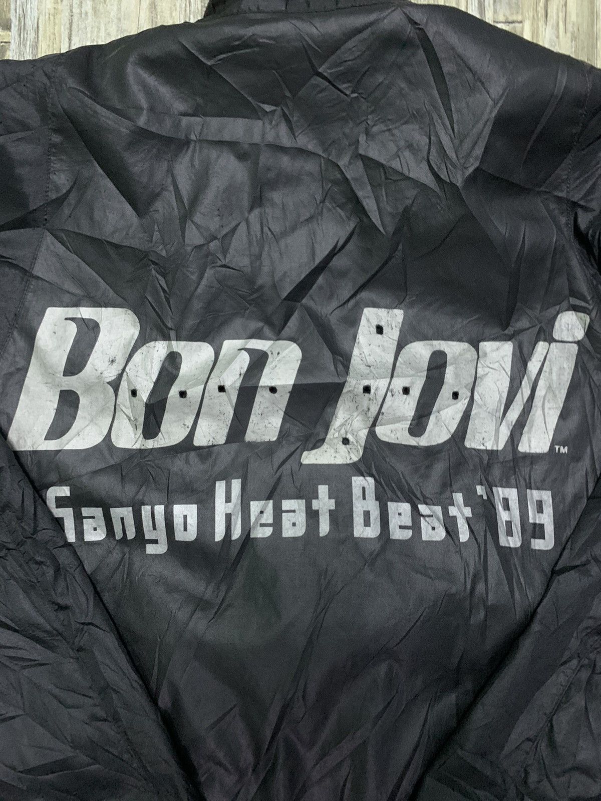 Bon Jovi Nice Vintage Bon Jovi Sanyo Heat Beat 89 Windbraker Size US L / EU 52-54 / 3 - 7 Thumbnail