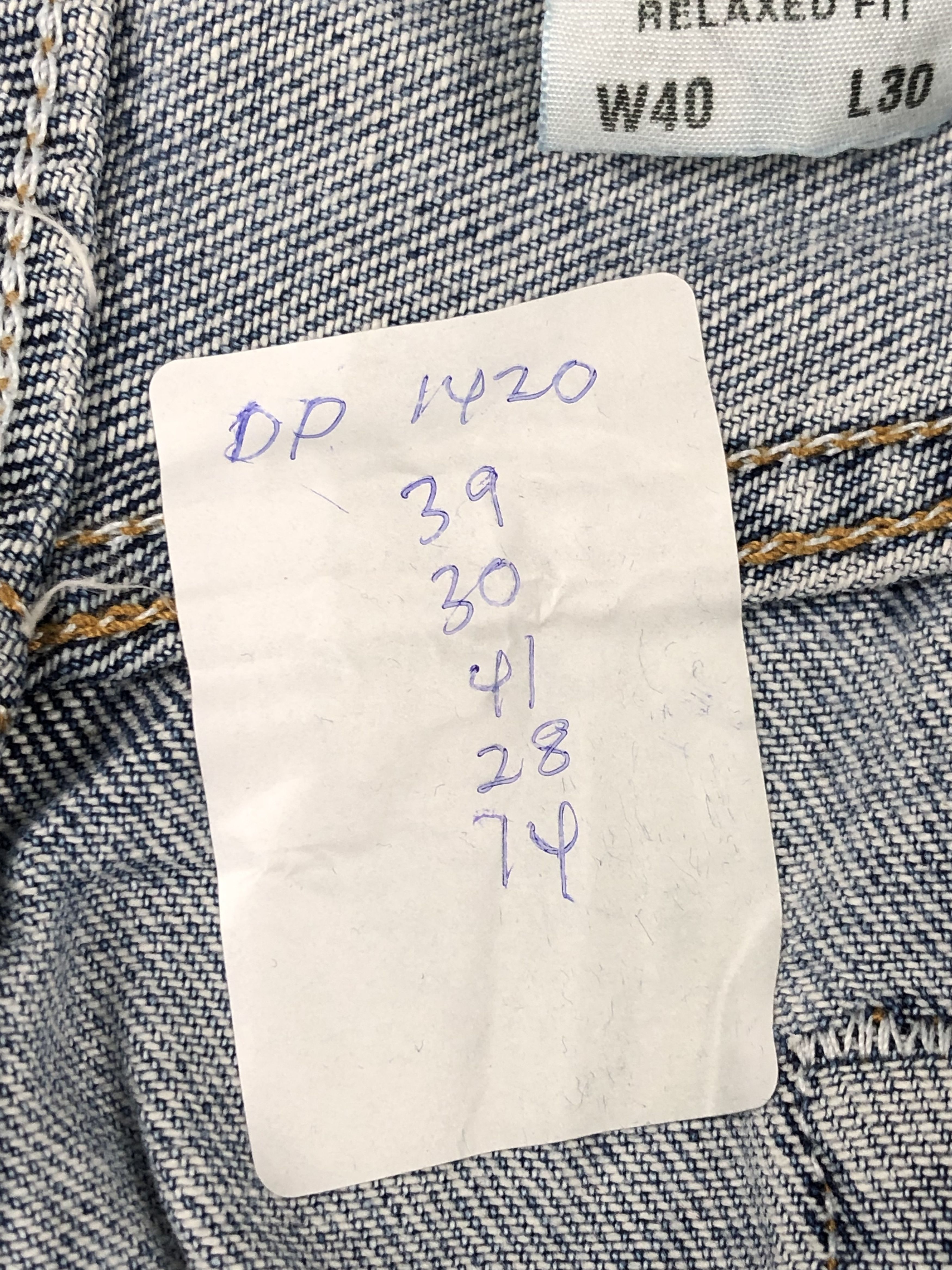Levi's Vintage Levis 550 Faded Blue Denim DP1420 Size US 39 - 13 Thumbnail