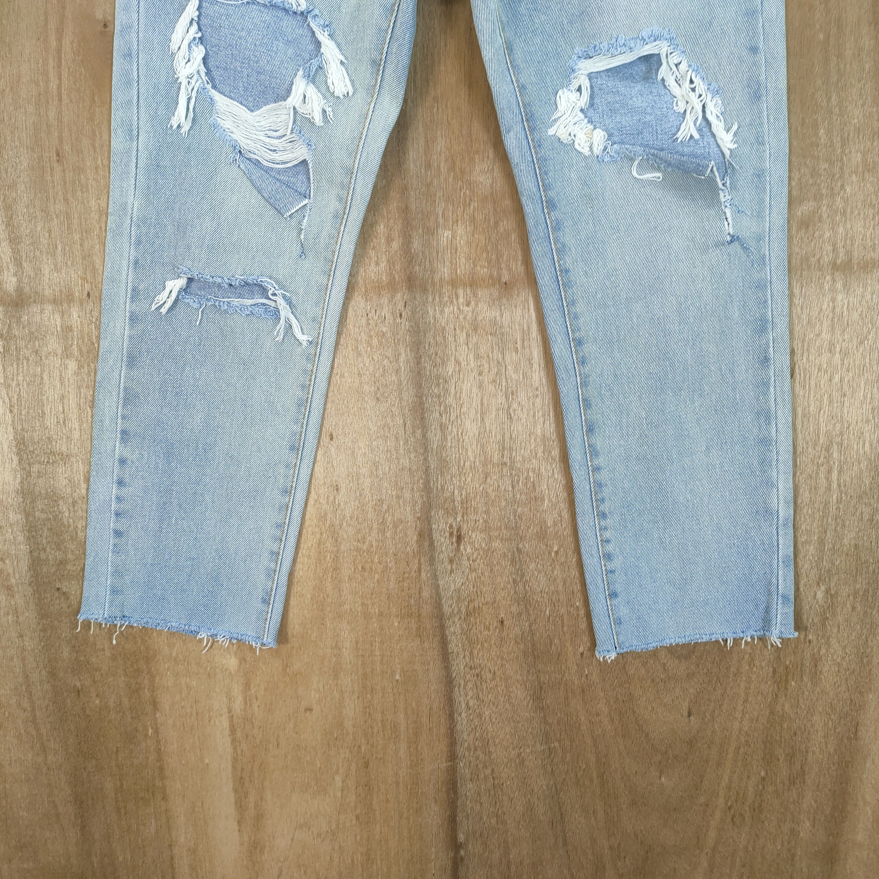Japanese Brand × Seditionaries HULL DISTRESSED KNEE LIGHT BLUE JEANS PANTS Size US 30 / EU 46 - 3 Thumbnail