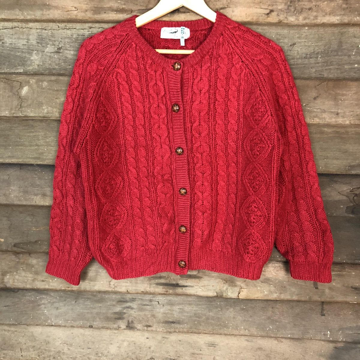 Aran Isles Knitwear Crocodile Red Patterned cable knitwear Cardigans #H252 Size US M / EU 48-50 / 2 - 3 Thumbnail