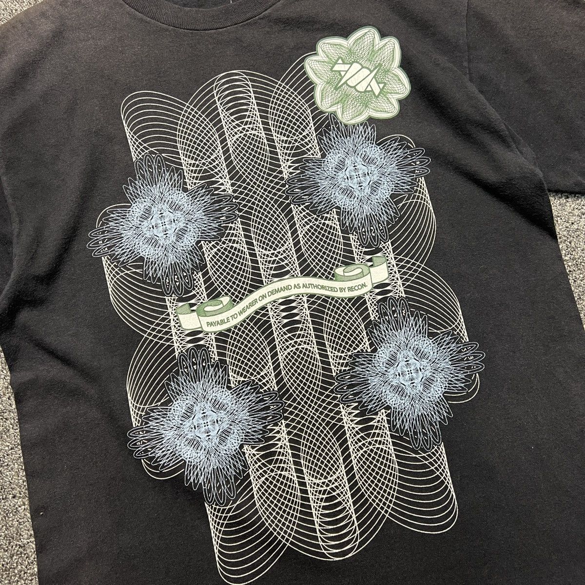 Recon Vintage Recon Futura Sun Faded Streetwear T-shirts Size US M / EU 48-50 / 2 - 3 Thumbnail