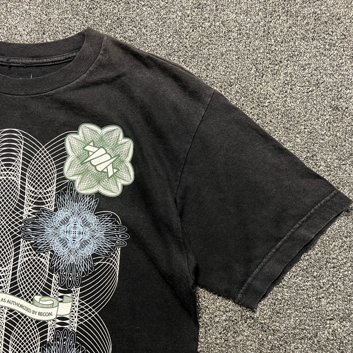 Recon Vintage Recon Futura Sun Faded Streetwear T-shirts Size US M / EU 48-50 / 2 - 5 Thumbnail