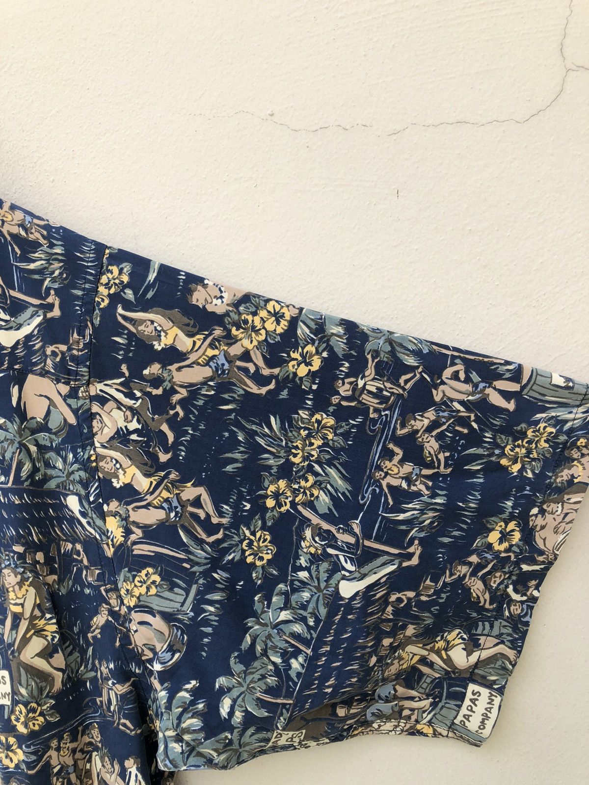 Mademoiselle Non Non Vintage Papas Island Japan Baggy Silk Hawaiian Shirt Size US L / EU 52-54 / 3 - 18 Thumbnail
