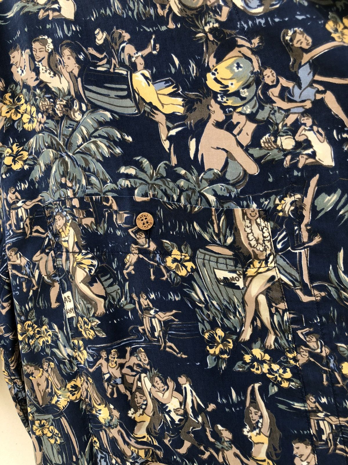 Mademoiselle Non Non Vintage Papas Island Japan Baggy Silk Hawaiian Shirt Size US L / EU 52-54 / 3 - 13 Thumbnail