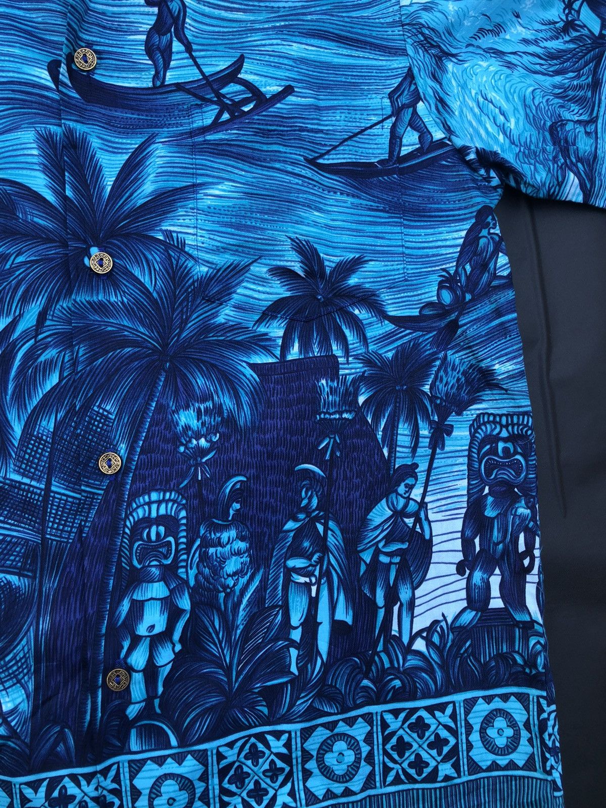 Vintage Vintage 60s 70s Island Togs Tiki Idol Hawaiian Shirt Size US S / EU 44-46 / 1 - 7 Thumbnail