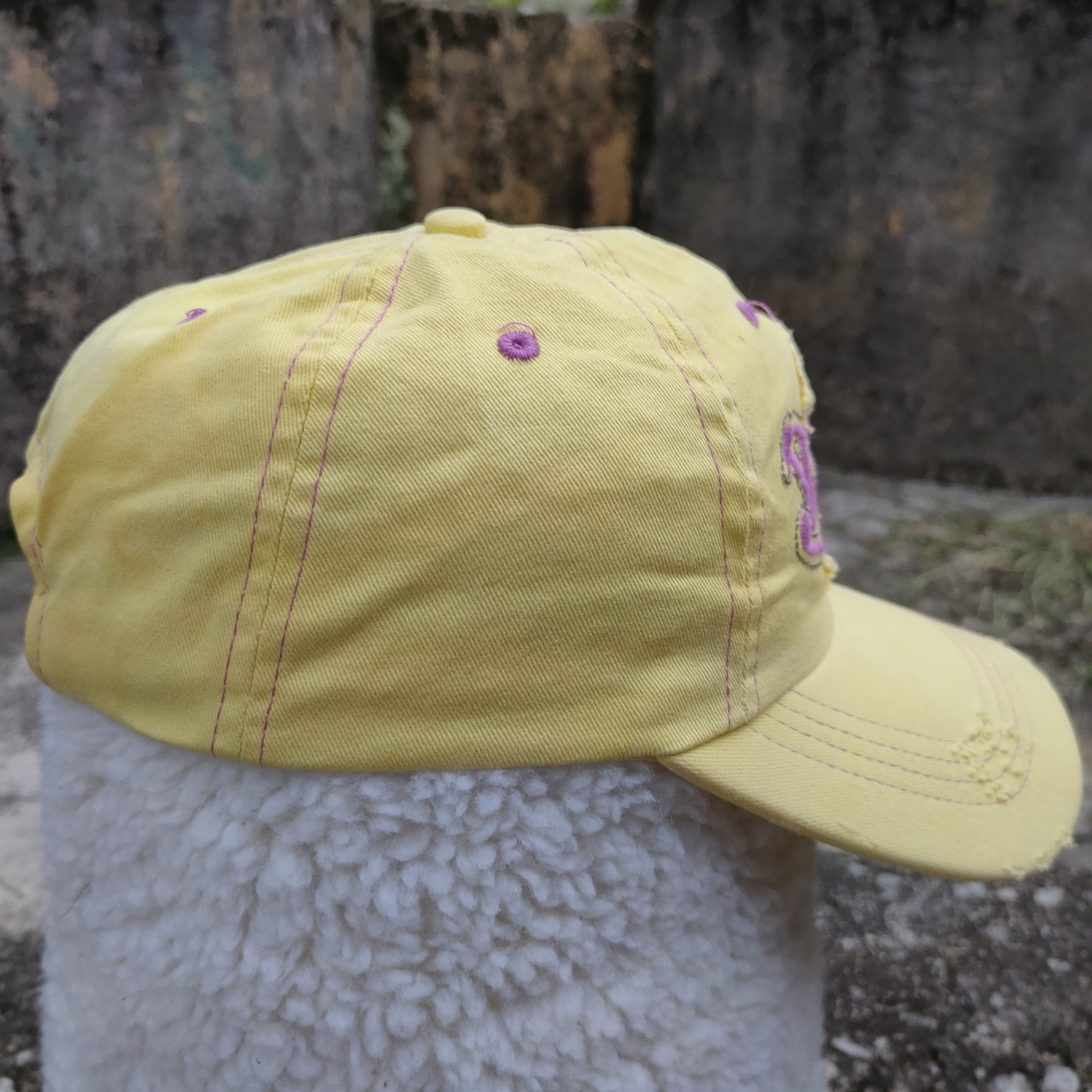 Vintage Vintage VON DUTCH Patches Embroidery Cap Yellow Distressed Size ONE SIZE - 6 Thumbnail