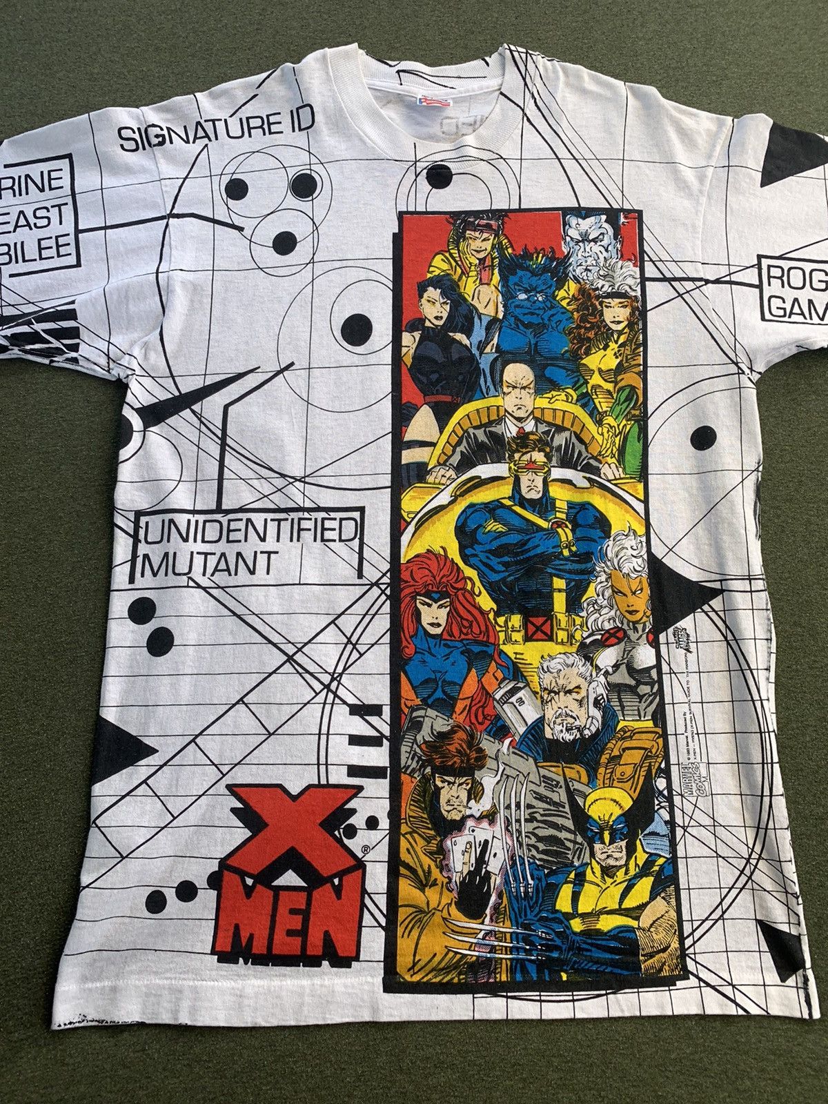 Marvel Comics × Vintage Vintage 1993 XMEN Comic Images All Over Print T ...