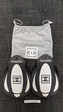 WatchSupp - Chanel Precision Crossbody Bag VIP Gift COLOR : Black - White  Logo COLOR : Black - Black Logo COLOR : Beige - White Logo . 🔥SALE🔥เหลือ  1,390฿ (จากราคา 1,5