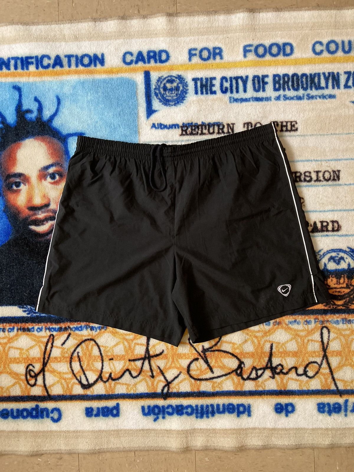 Nike Nike Shorts Size US 35 - 1 Thumbnail
