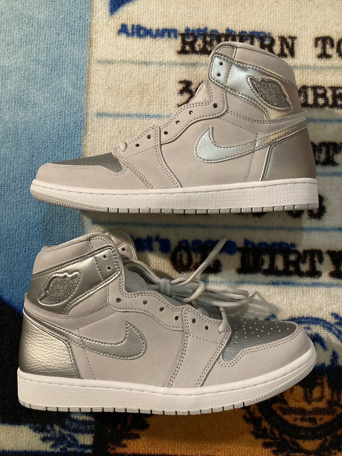 Jordan Brand Jordan 1 High CO Japan Neutral Grey Size US 9.5 / EU 42-43 - 2 Thumbnail