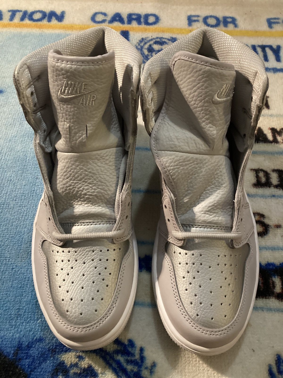 Jordan Brand Jordan 1 High CO Japan Neutral Grey Size US 9.5 / EU 42-43 - 1 Thumbnail