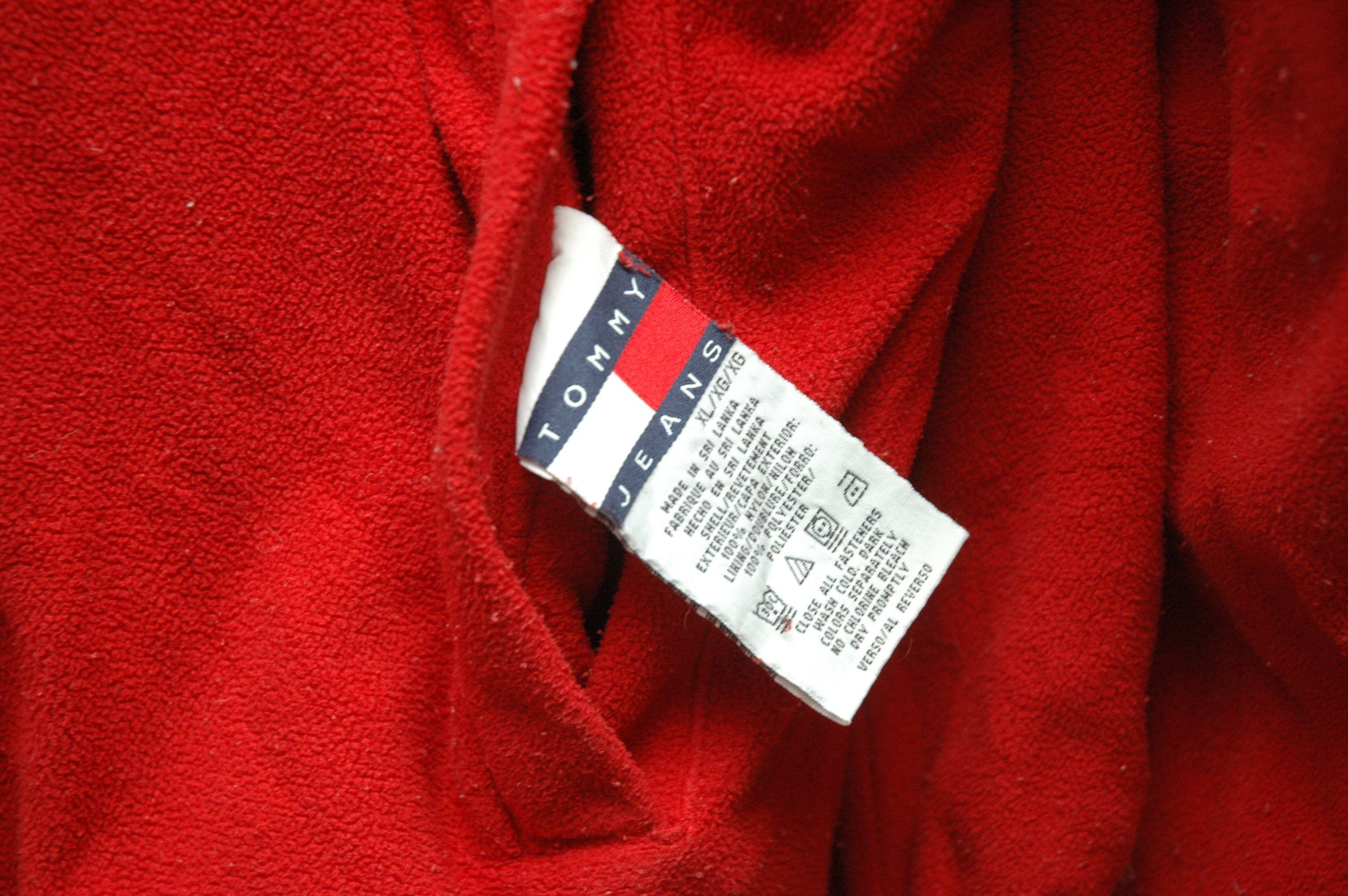 Tommy Hilfiger Vintage Tommy Hilfiger Fleece Two-Sided Size US XL / EU 56 / 4 - 7 Thumbnail