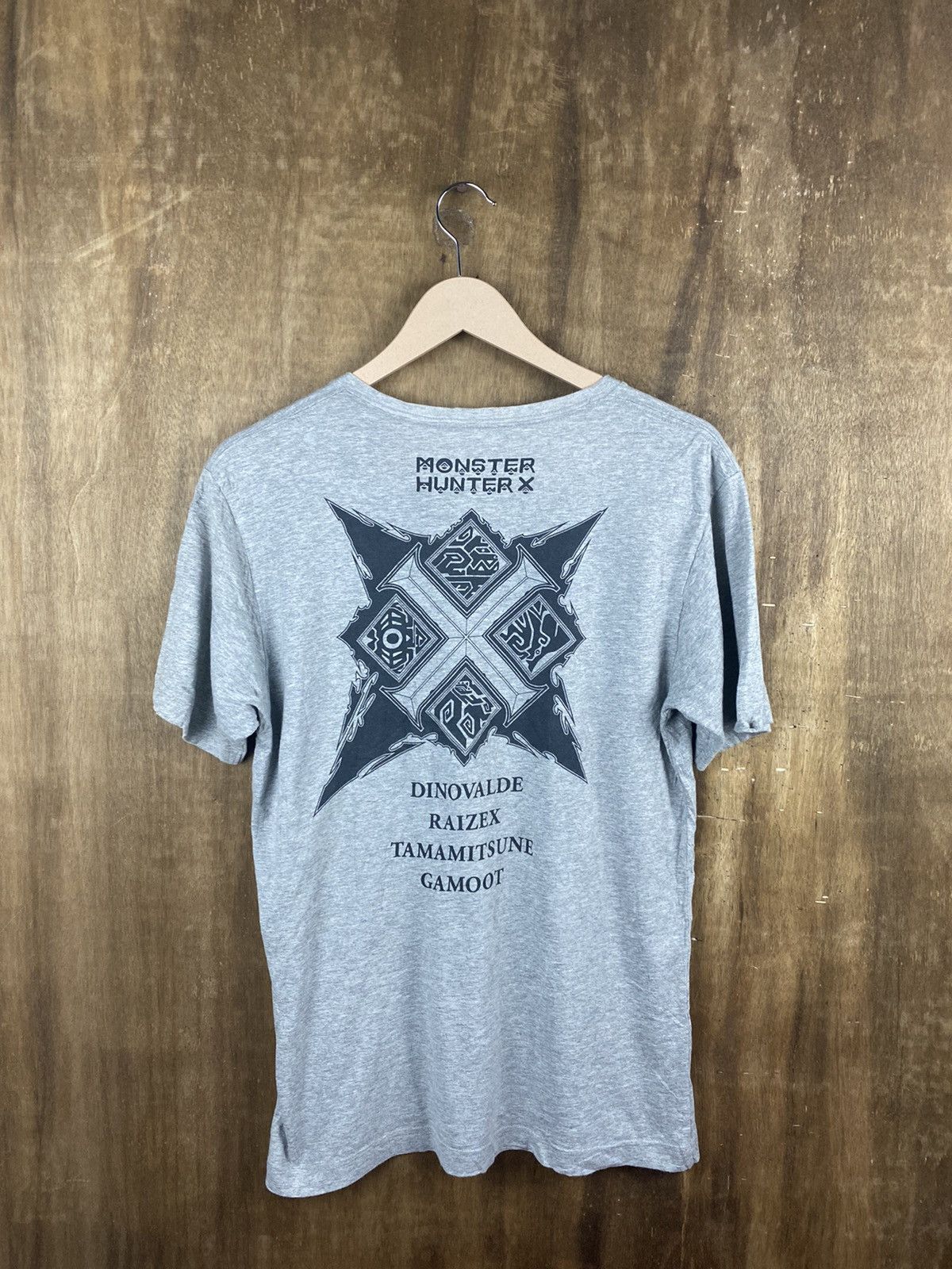Japanese Brand × Uniqlo Monster x Hunter X Uniqlo japan Short Sleeve T-Shirt #Z045 Size US M / EU 48-50 / 2 - 1 Thumbnail