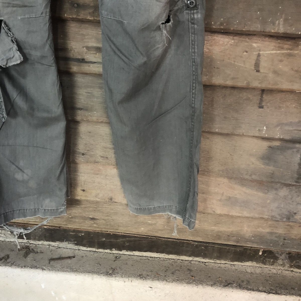 Japanese Brand Japanese Brand Distressed Cargo Multipocket Pants #H365 Size US 32 / EU 48 - 11 Thumbnail