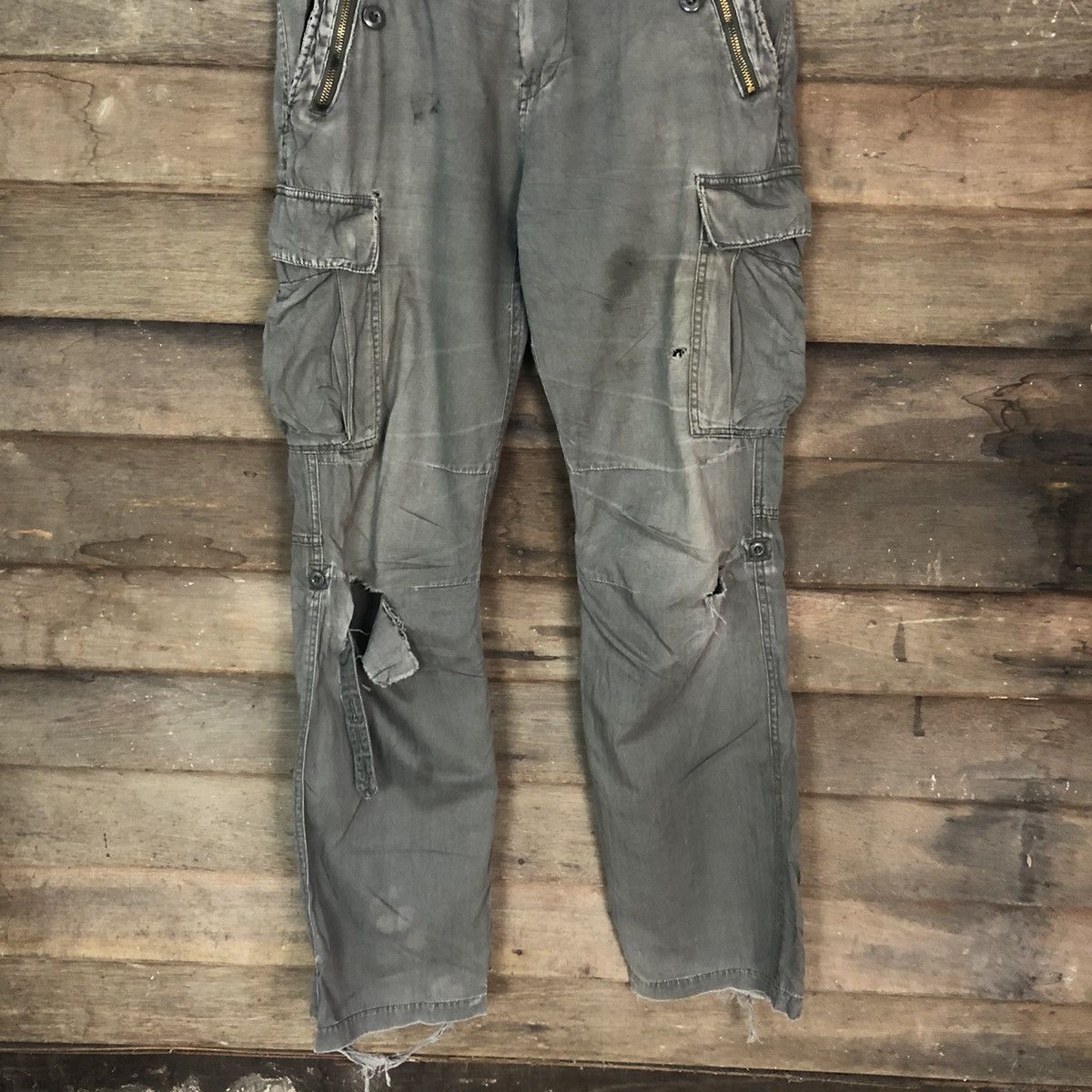 Japanese Brand Japanese Brand Distressed Cargo Multipocket Pants #H365 Size US 32 / EU 48 - 3 Thumbnail