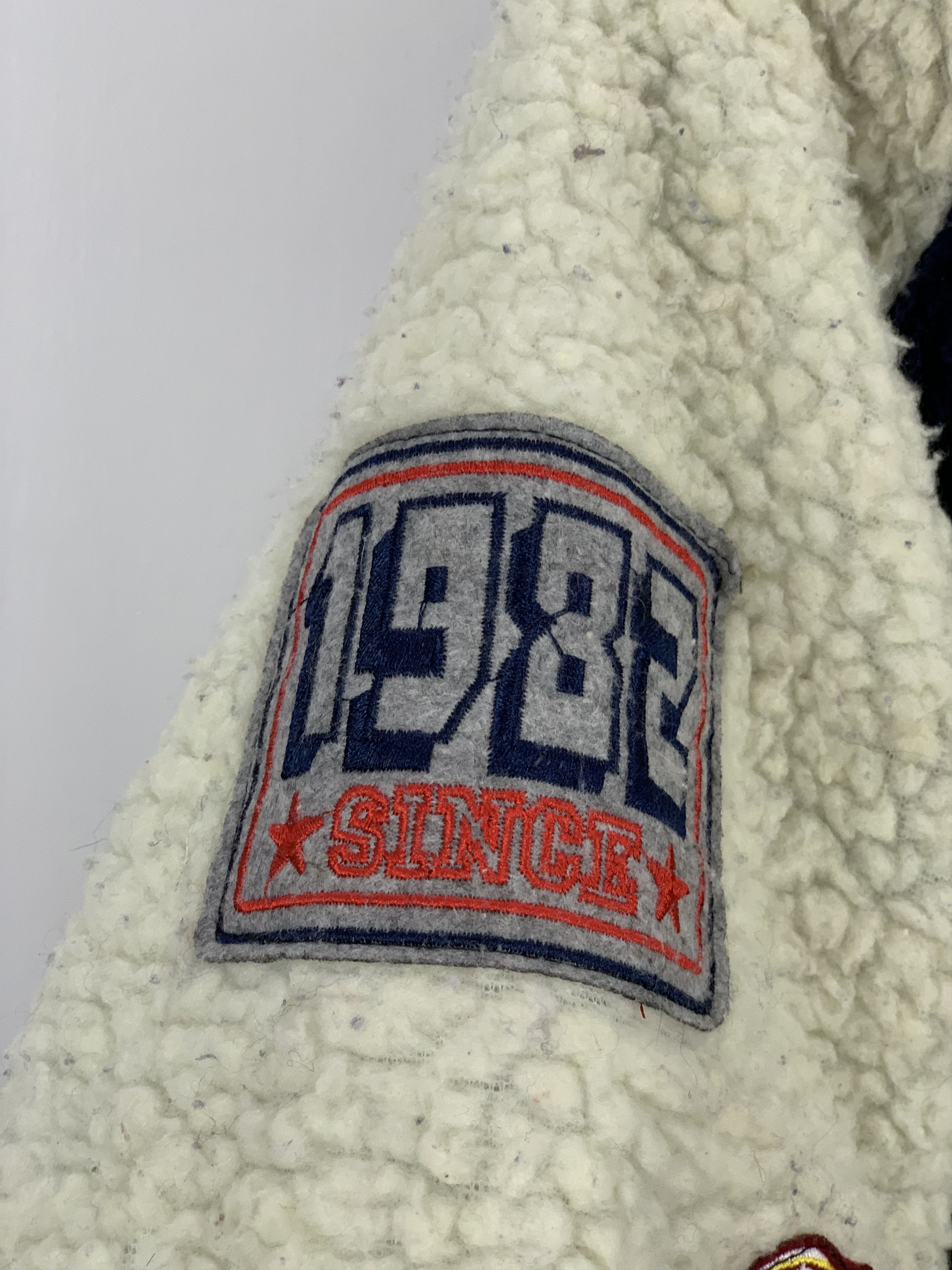 Japanese Brand Vintage Yankees Fleece Hoodie Jacket J0846 Size US L / EU 52-54 / 3 - 8 Thumbnail