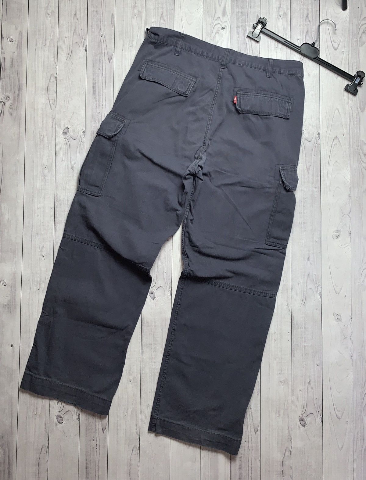 Levi's × Levi's Vintage Clothing × Vintage Vintage Levis cargo Pants size XL Size US 36 / EU 52 - 2 Thumbnail