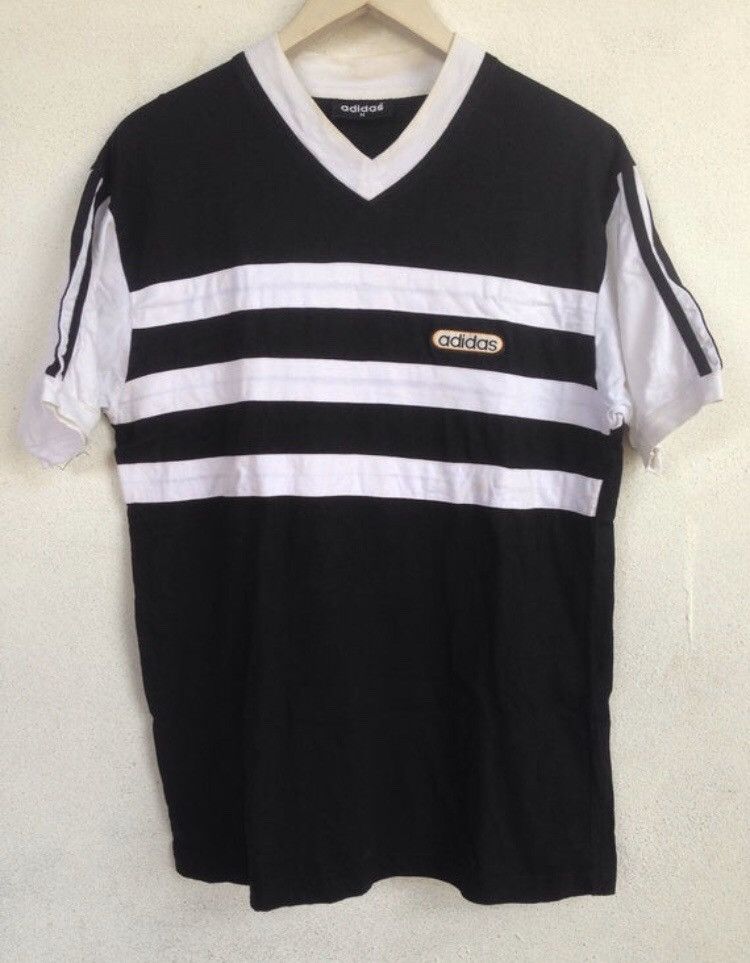 Vintage 90s Adidas stripe t shirt