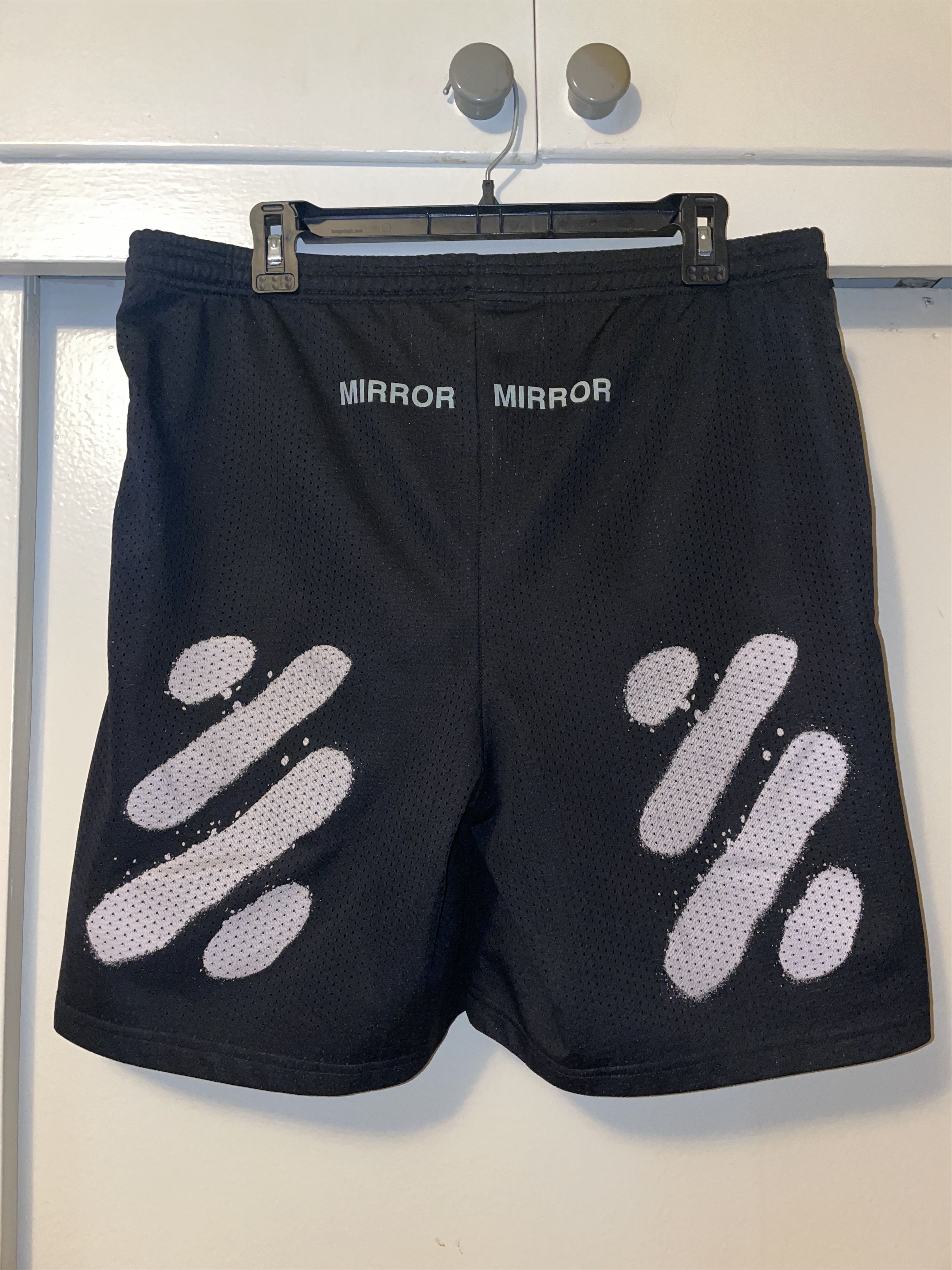 Off-White Diagonal Spray "Mirror Mirror" Mesh Shorts Size US 34 / EU 50 - 5 Thumbnail