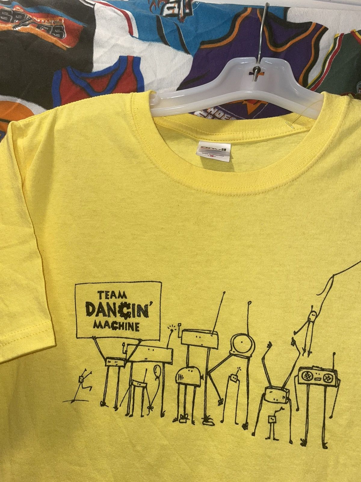 Vintage Vintage Y2K Dancing Robots Cute kidcore T Shirt 18x28 Size US M / EU 48-50 / 2 - 1 Thumbnail
