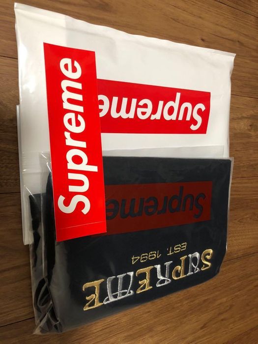 Supreme Nouveau Logo Tee Black Men's - FW18 - US