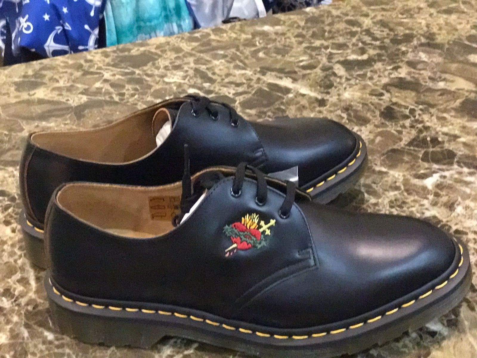 Dr. Martens × Supreme Supreme x Dr. Martens Sacred Heart 3