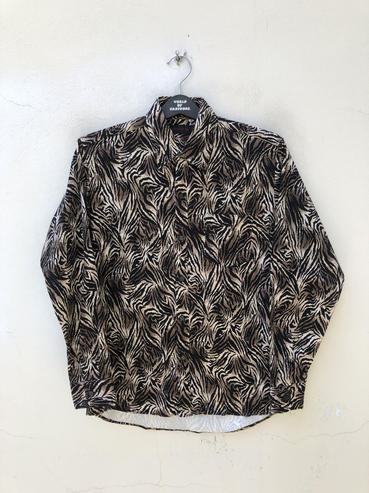 Vintage Vintage 90s Smash Up Japan Bengal Tiger Button Shirt Size US M / EU 48-50 / 2 - 1 Thumbnail