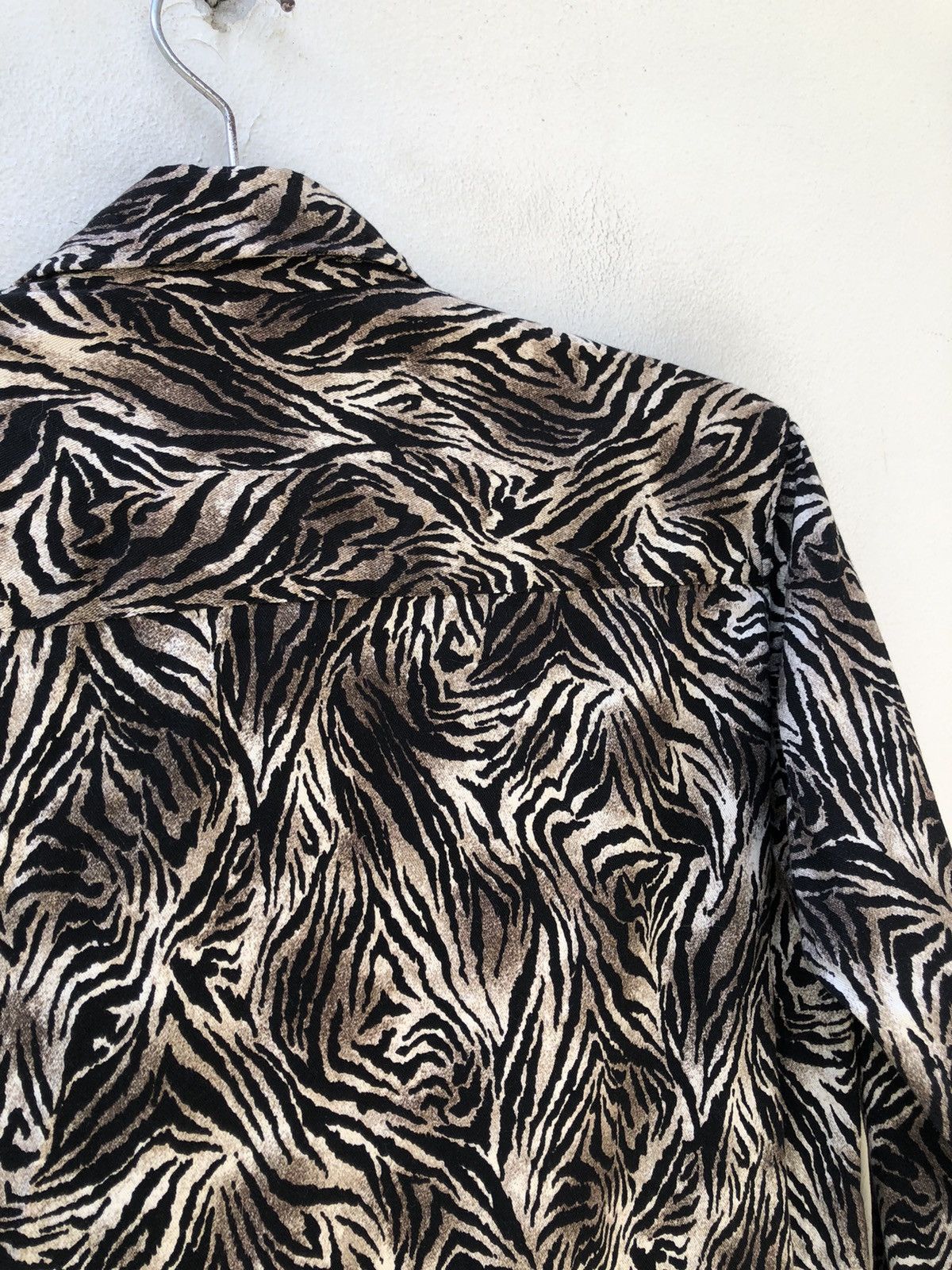 Vintage Vintage 90s Smash Up Japan Bengal Tiger Button Shirt Size US M / EU 48-50 / 2 - 10 Thumbnail