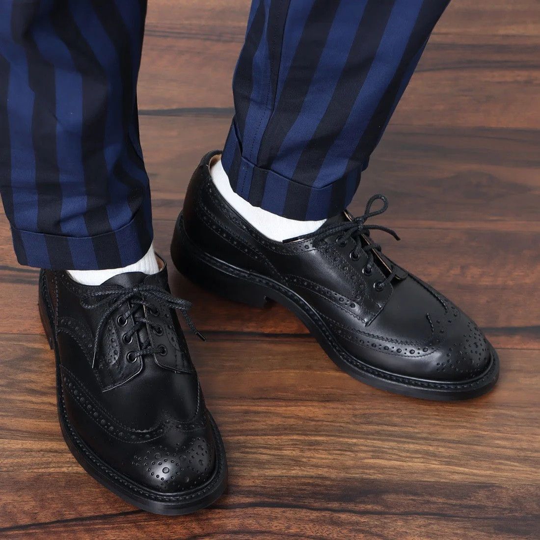 Tricker's Trickers Bourton Brogue Shoe - Black Calf Leather Size US 11 / EU 44 - 4 Thumbnail