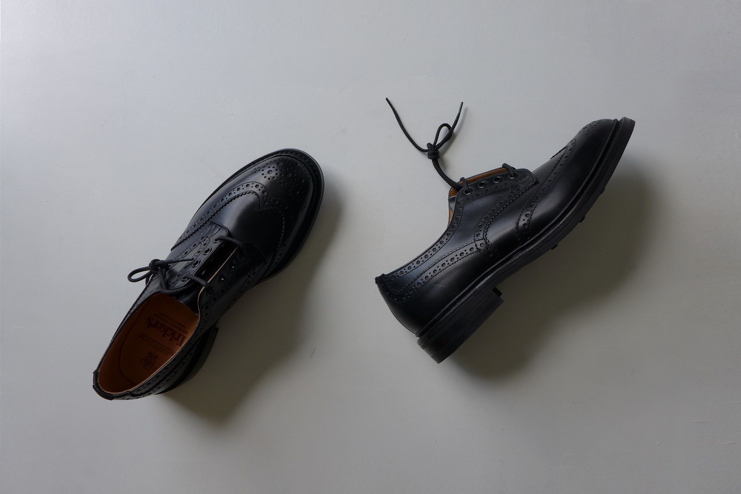Tricker's Trickers Bourton Brogue Shoe - Black Calf Leather Size US 11 / EU 44 - 11 Thumbnail