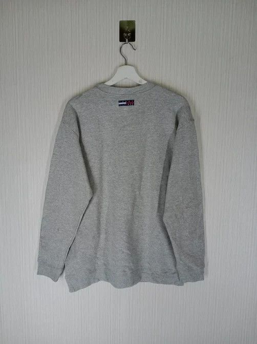 Tommy Hilfiger VINTAGE 90'S TOMMY HILFIGER BIG LOGO CREWNECK SWEATSHIRT Size US L / EU 52-54 / 3 - 3 Thumbnail