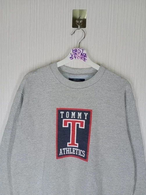 Tommy Hilfiger VINTAGE 90'S TOMMY HILFIGER BIG LOGO CREWNECK SWEATSHIRT Size US L / EU 52-54 / 3 - 2 Thumbnail