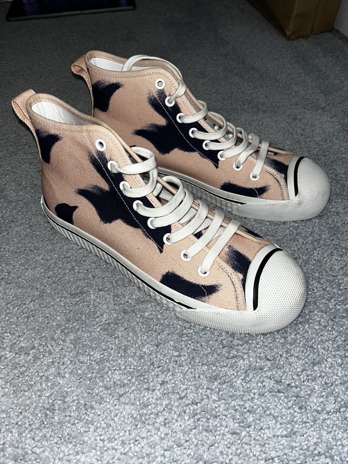 Burberry Burberry Sneakers Size US 8 / EU 41 - 1 Thumbnail