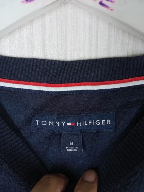 Tommy Hilfiger × Vintage Vintage Tommy Hilfiger Small Logo Fleece Sweatshirt Size US L / EU 52-54 / 3 - 5 Thumbnail